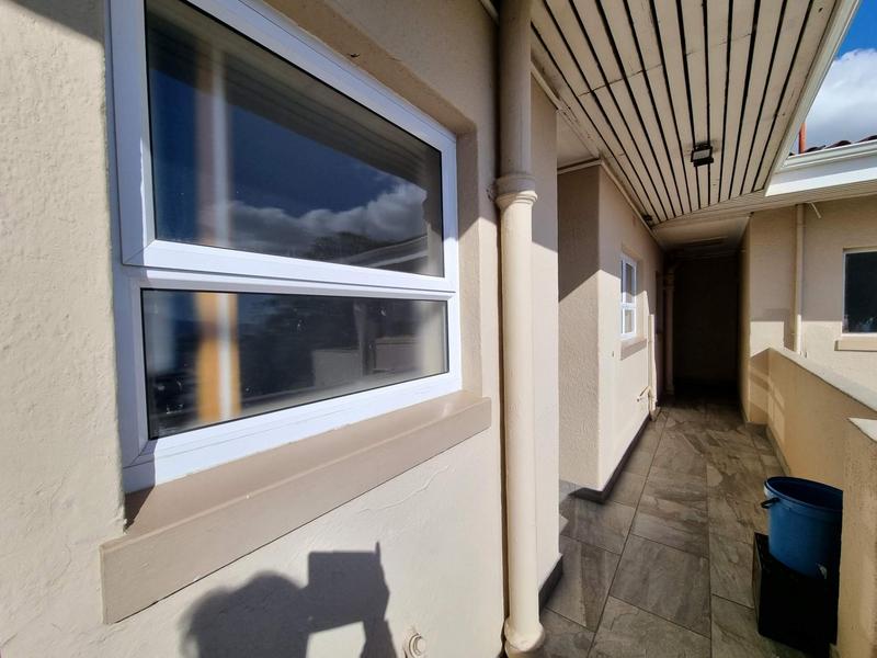 1 Bedroom Property for Sale in Avondale Western Cape